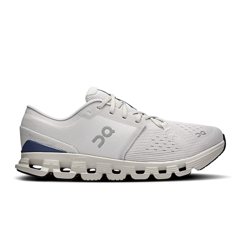 On Women's Cloud X v4