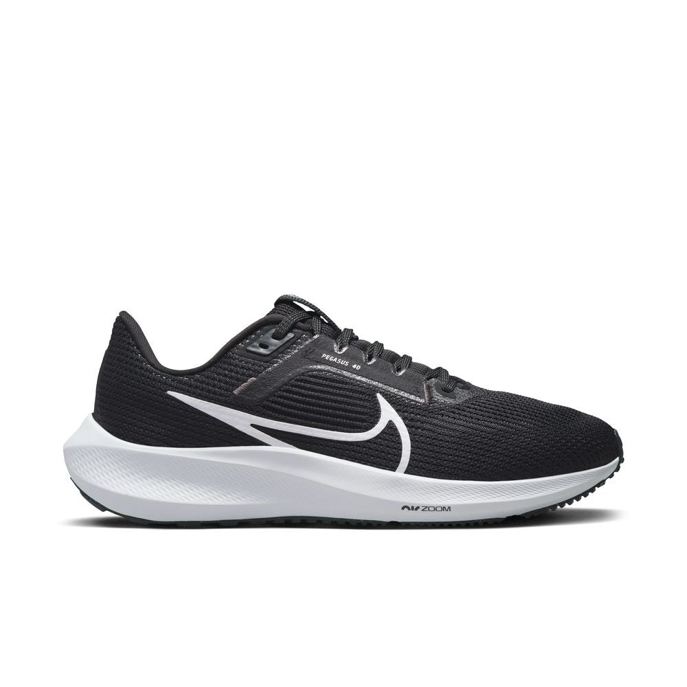 Nike pegasus womens black and white on sale